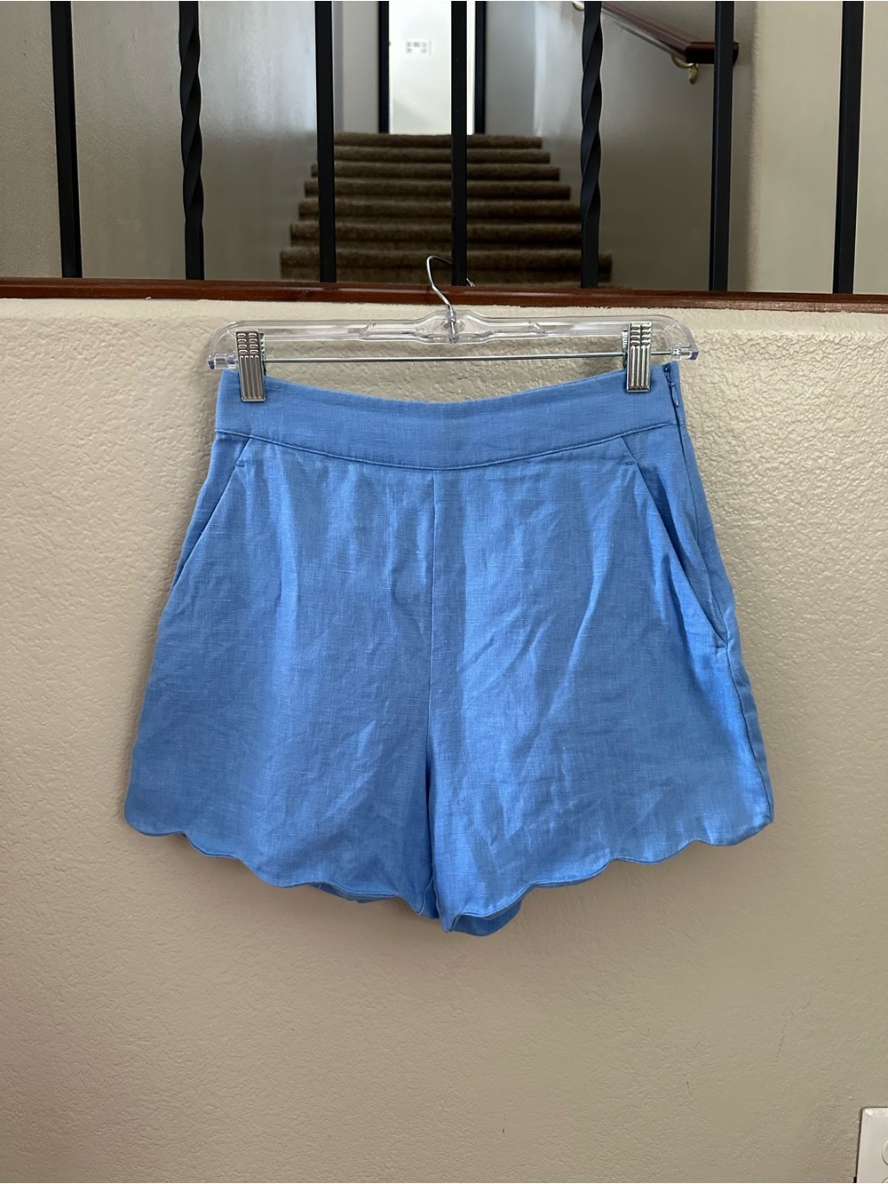 Abercrombie & Fitch Linen Scallop Hem High-Waist Shorts